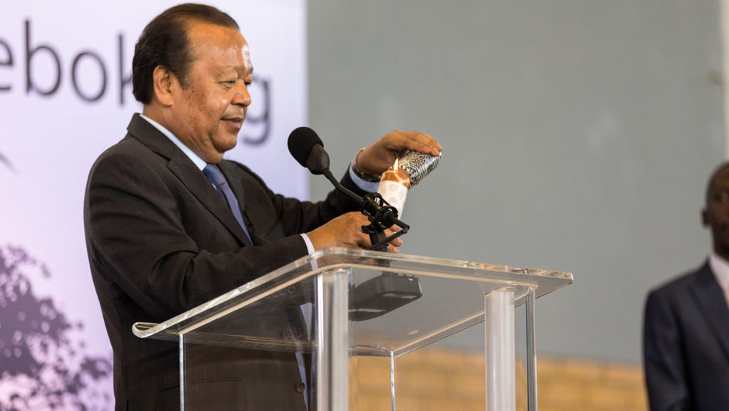 Prem Rawat shares timeless peace message in Madrid
