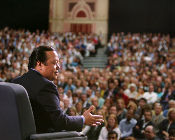 Prem regales audience in Brighton with stories of true success