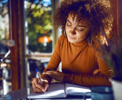 Testimonios – “¿Cómo la práctica del Conocimiento de uno mismo, ha cambiado mi vida a mejor?”